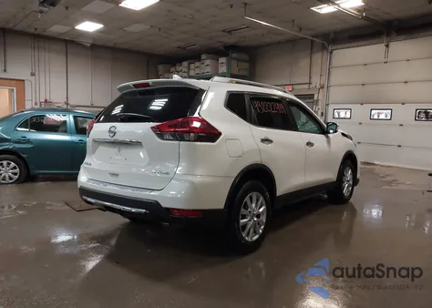 2018 Nissan Rogue Sv z USA, uszkodzony, nr VIN 5N1AT2MVXJC792554